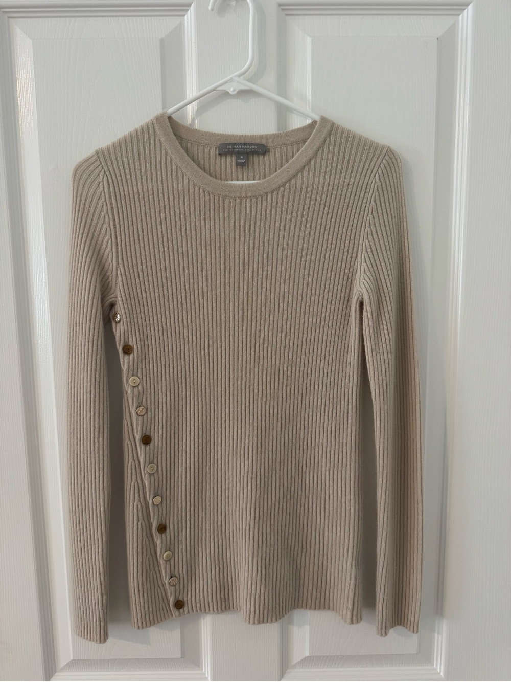 Neiman Marcus Beige Ribbed Cashmere Crewneck Sweater with Side Buttons